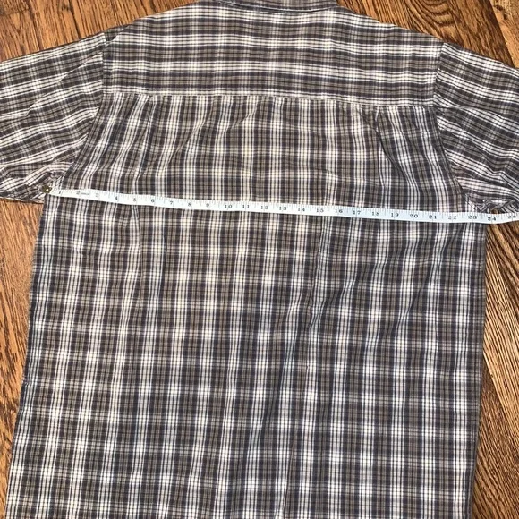 The North Face button down shirt - Picture 5 of 10